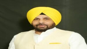 Cabinet Minister Harbhajan Singh ETO द्वारा PU Senate Election की तारीख न घोषित करने पर Central Government की आलोचना