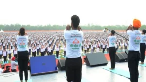 ‘CM दी Yogshala’ ने रचा नया इतिहास — Punjab में 2 Lakh लोग रोज़ कर रहे मुफ़्त Yoga, 4,500 से ज़्यादा Classes हर दिन, हज़ारों युवाओं को मिला रोजगार