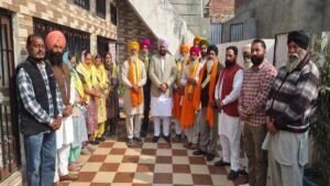 डेरा बाबा नानक में ‘आप’ को मिली बड़ी मजबूती, सैकड़ों अकाली और कांग्रेसी नेता ‘AAP’ में शामिल