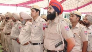 पंजाब पुलिस में 3298 कर्मचारियों की होगी भर्ती:10 मार्च से ऑनलाइन प्रोसेस शुरू होगा, कंट्रोल रूम बना, हेल्पलाइन नंबर-क्यूआर कोड जारी