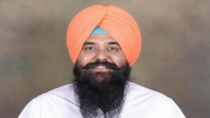 आप सांसद मालविंदर कंग ने पंजाब यूनिवर्सिटी में पंजाबी साइनबोर्ड फिर से लगाने के फैसले का किया स्वागत
