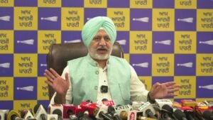 राजा वड़िंग के बयान ने 2027 के लिए कांग्रेस का ‘जनविरोधी’ एजेंडा किया सार्वजनिक, सत्ता में आए तो मान सरकार की मुफ्त सुविधाएं करेंगे बंद: बलतेज पन्नू